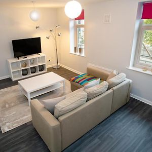 Appartement à 2 Chambres à Coucher