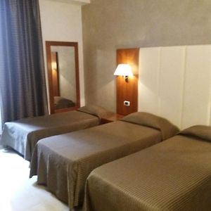 Chambre Standarde Triple