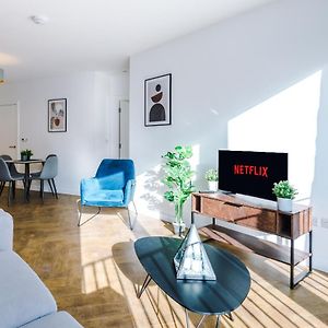 Appartement à 2 Chambres à Coucher