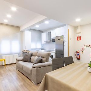 Appartement à 2 Chambres à Coucher