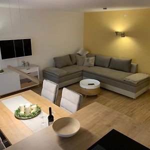 Moderne Ferienwohnung Nahe Swr Und Golfplatz