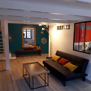 Appartement à 2 Chambres à Coucher