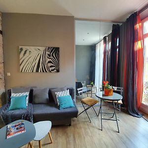 Appartement à 2 Chambres à Coucher