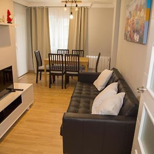 Appartement à 3 Chambres à Coucher
