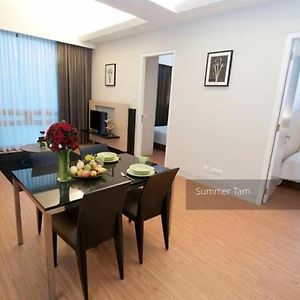 Appartement à 2 Chambres à Coucher