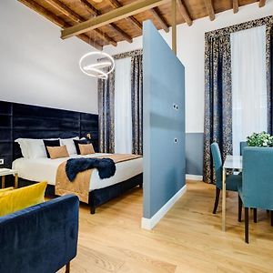 Borgognona luxury apartment