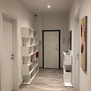 Appartement à 3 Chambres à Coucher