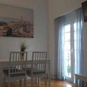 Appartement à 3 Chambres à Coucher