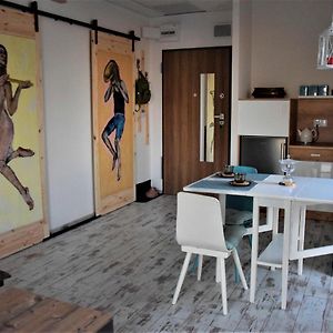 Appartement à 2 Chambres à Coucher