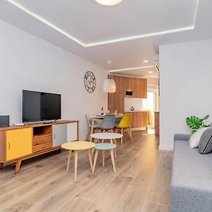 Bright Apartment Near Casa De Campo By Batuecas