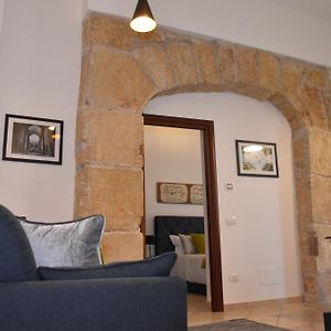 La Maison Ai Quattro Canti