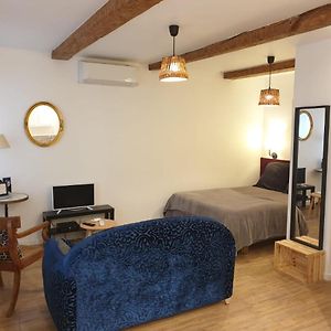 studio près du vieux port et de la Canebière