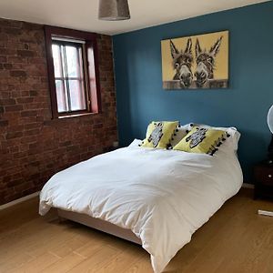 Appartement à 2 Chambres à Coucher