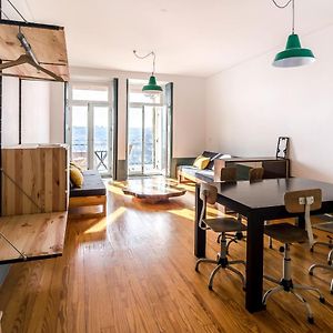 Appartement à 2 Chambres à Coucher