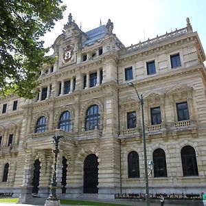 Habitacion Con Bano Privado En El Centro De Bilbao