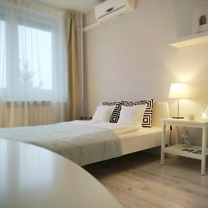 White Almond Apartment