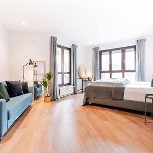 Appartement à 3 Chambres à Coucher