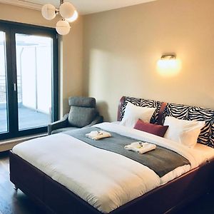 Spacious Modern Flat 100M2 In The Heart Of The City Center