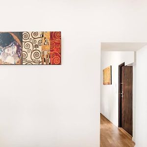 Hoża Luxury Apartments