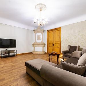 Ancient Storie'S Ap 65Sqm Renovated Free Parking