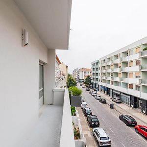 Amazing Duplex - Mid Century Experience & Parking