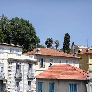 Studio à Nice ensoleillé proche centre et plage