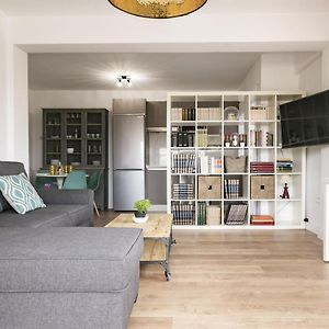 Appartement à 3 Chambres à Coucher