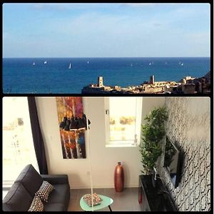 Valletta Art Penthouse With Seaview