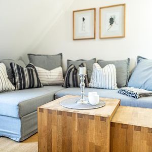 Appartement à 2 Chambres à Coucher