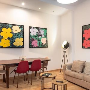 Central Apartment With Terrace By Lovelystay
