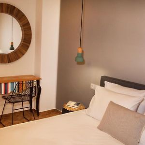 Central Comfy Modern Flat 2 Bedrooms 2 Bathrooms