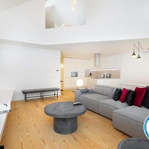 Appartement à 3 Chambres à Coucher