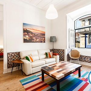 Whome | Fanqueiros Downtown Typical Apartment