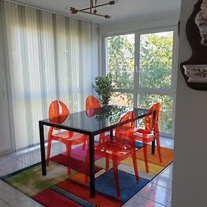 Appartement à 2 Chambres à Coucher