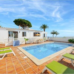 Villa à 3 Chambres à Coucher