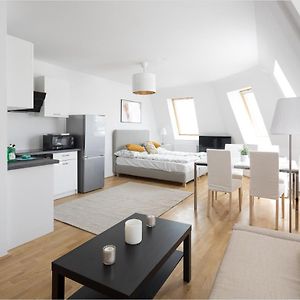 Appartement à 2 Chambres à Coucher