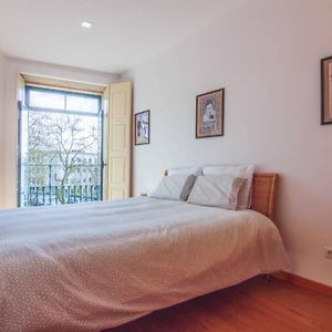 Appartement à 3 Chambres à Coucher