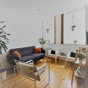 Downtown Porto Relaxed Apartment With Private Yard