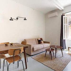 Appartement Vieil Antibes, 5mn à pied de la plage avec parking