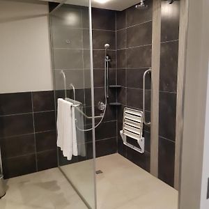 Chambre Double avec Accès aux Personnes Handicapées