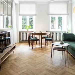 Warsaw Heritage Apartment