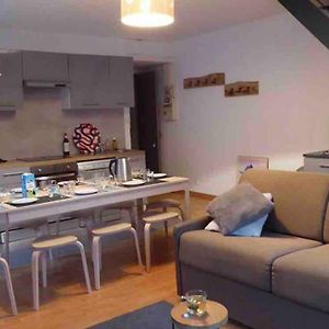 Appartement à 2 Chambres à Coucher