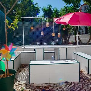 Cozy House By Famous Flea Market With Terrace