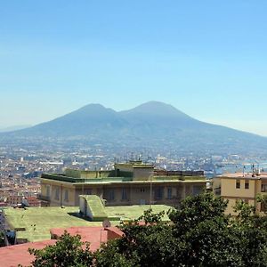 Spacious Panoramic Apartment - Half Way Center-Vomero District