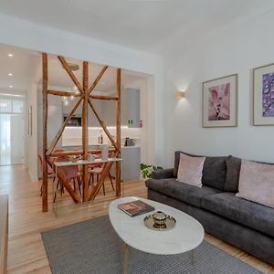 Appartement à 3 Chambres à Coucher