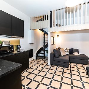 Appartement à 2 Chambres à Coucher