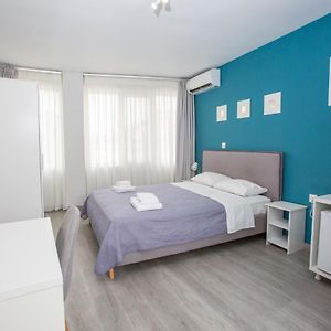 Raise Boutique Rooms in the Center of Athens