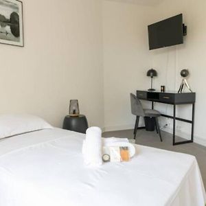 APPARTEMENT LUMINEUX ET AGRÉABLE - PROCHE HYPER CENTRE AVIGNON - WiFI GRATUIT
