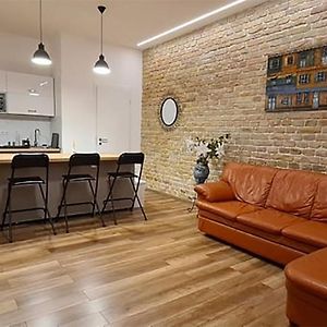 Pacman Apartment