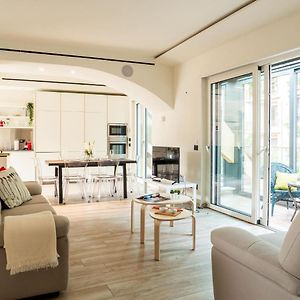 Appartement à 3 Chambres à Coucher
